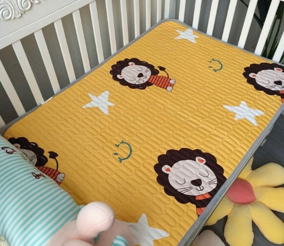 کارٹون پرنٹ پورٹ ایبل ڈائپر واٹر پروف فولڈ ایبل