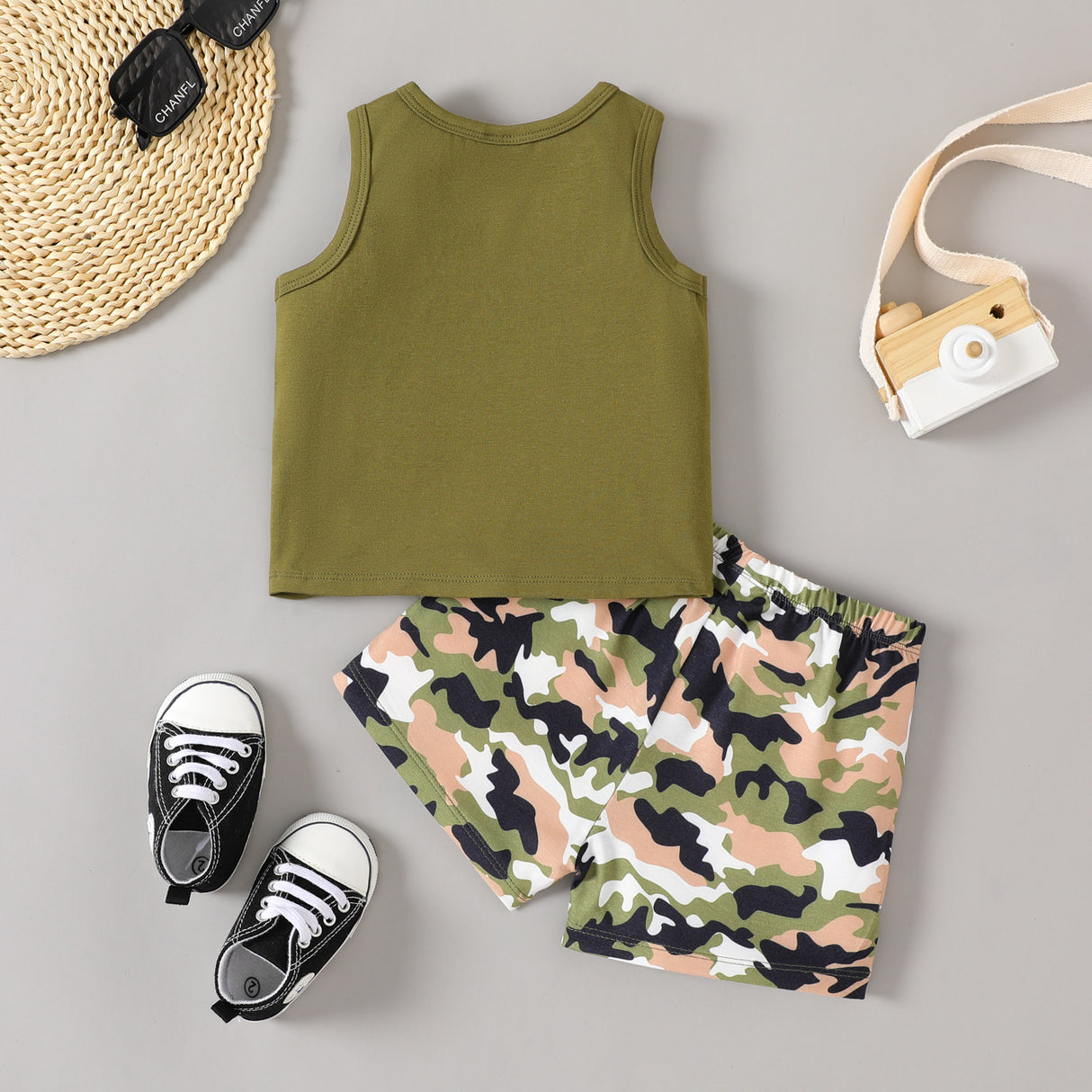 2pcs Baby Boy Naia™ Camouflage Glasses Top and Shorts Set