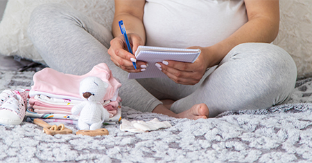 A Step-by-Step Guide to Prepping Your Baby’s Wardrobe Before Birth