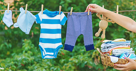 The Dos and Don’ts of Dressing Your Newborn: Tips for Comfort and Safety
