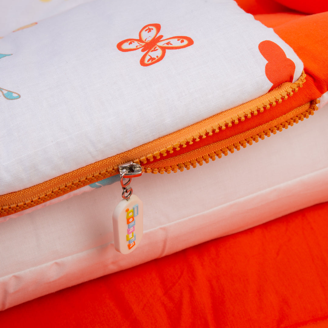 Baby Bedding Set - Orange with Giraffe Theme