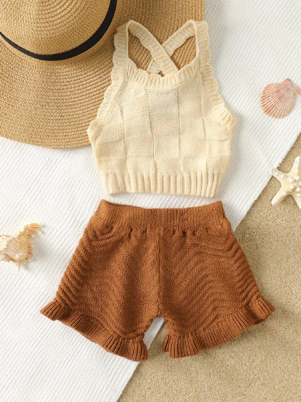 2pcs Toddler Girl Plaid Textured Cami Top and wavy Textured Shorts Set