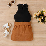 2pcs Toddler Girl Trendy Ruffled Halter Tee and Button Design Belted Skirt Set