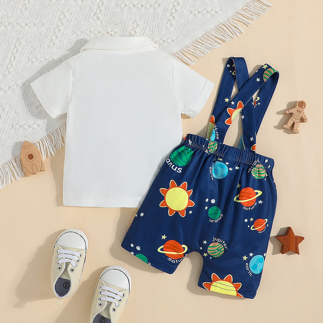 2pcs Baby Boy Bow Tie Decor Short-sleeve Polo Neck Top and Allover Print Suspender Shorts Set