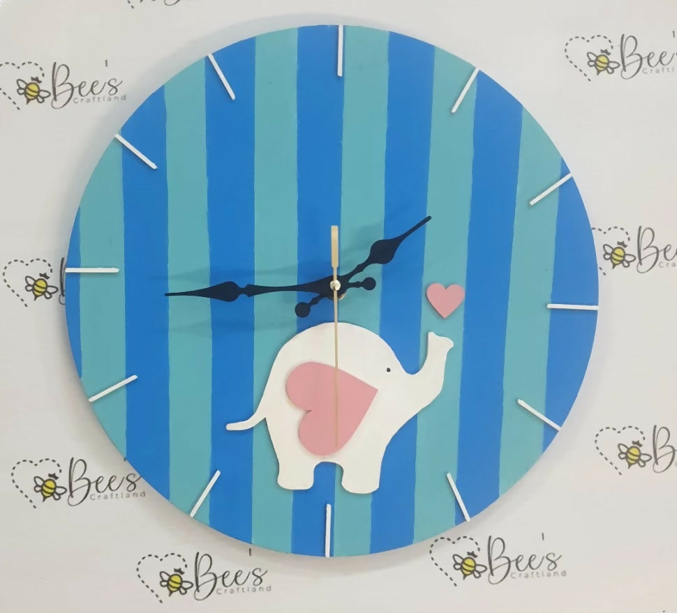 Nursery clock