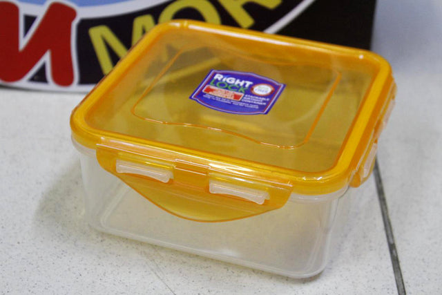 Right Lock Food Keeper / Container 600 ml