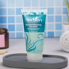 Seaweed Whitening Face Wash