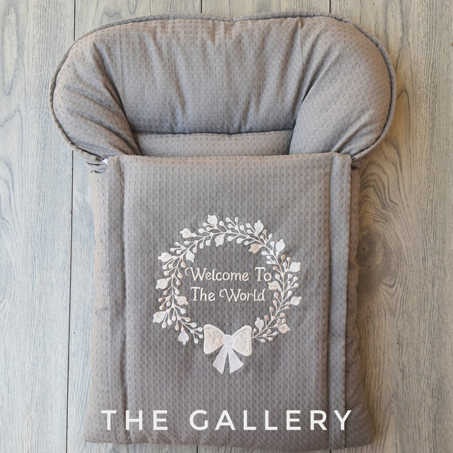 Welcome To The World Waffle Carry Nest